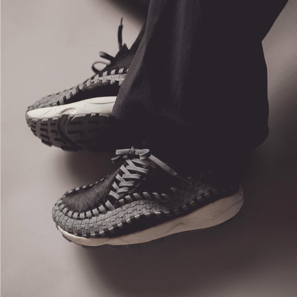 Woven Lace-Up Women's Sneakers in Black